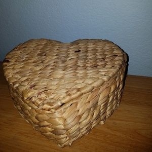 Mystery Box👀👣😊